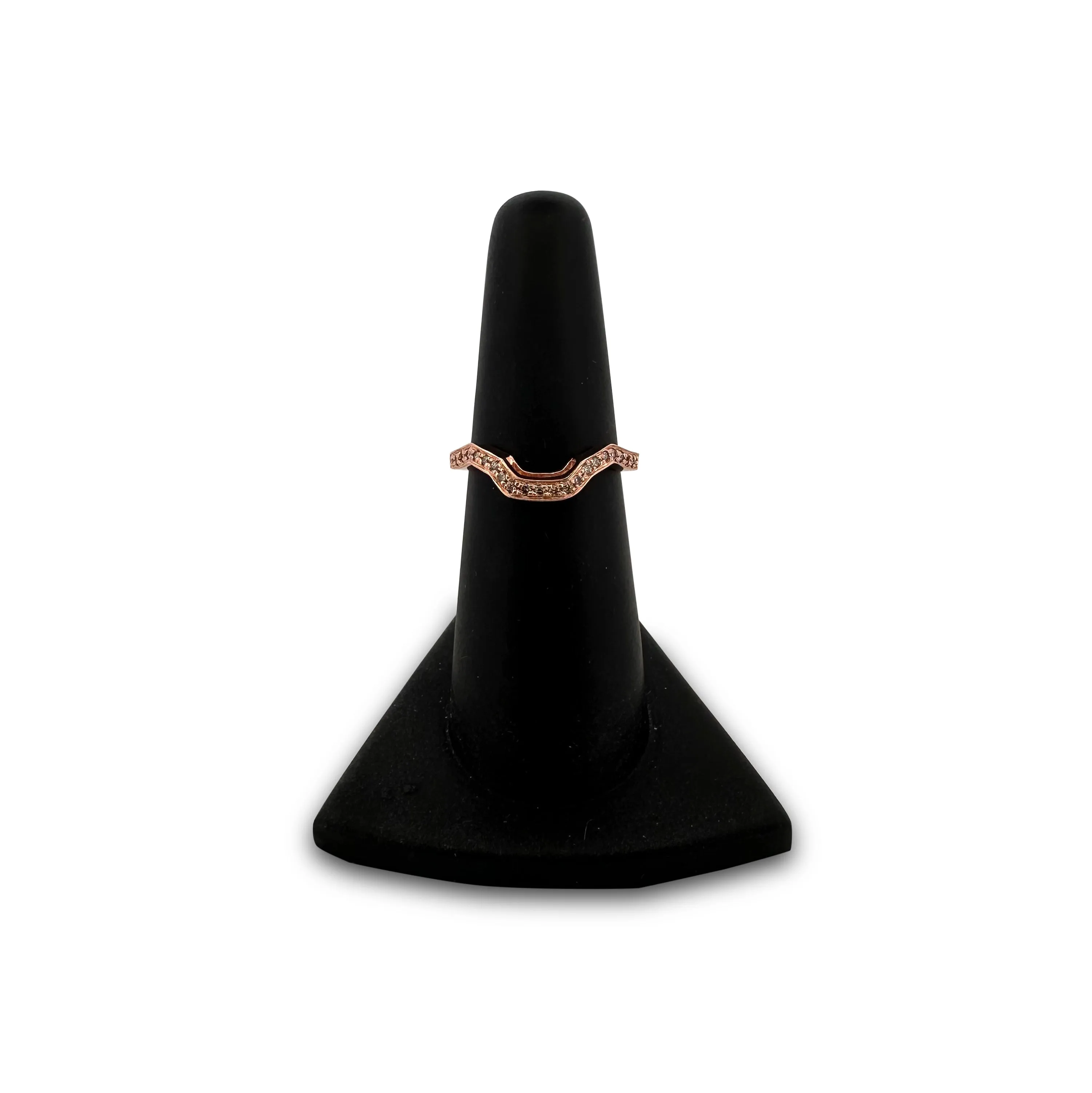 0.11ctw Round Brilliant Diamond Contour Wedding Band in 14 Karat Rose Gold