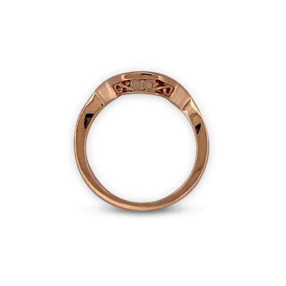 0.11ctw Round Brilliant Diamond Contour Wedding Band in 14 Karat Rose Gold