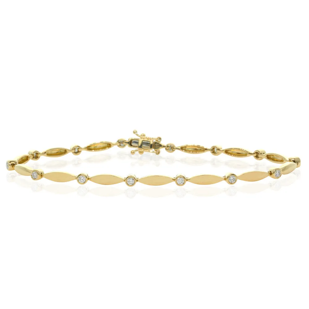 18ct Yellow Gold Diamond Set Bracelet