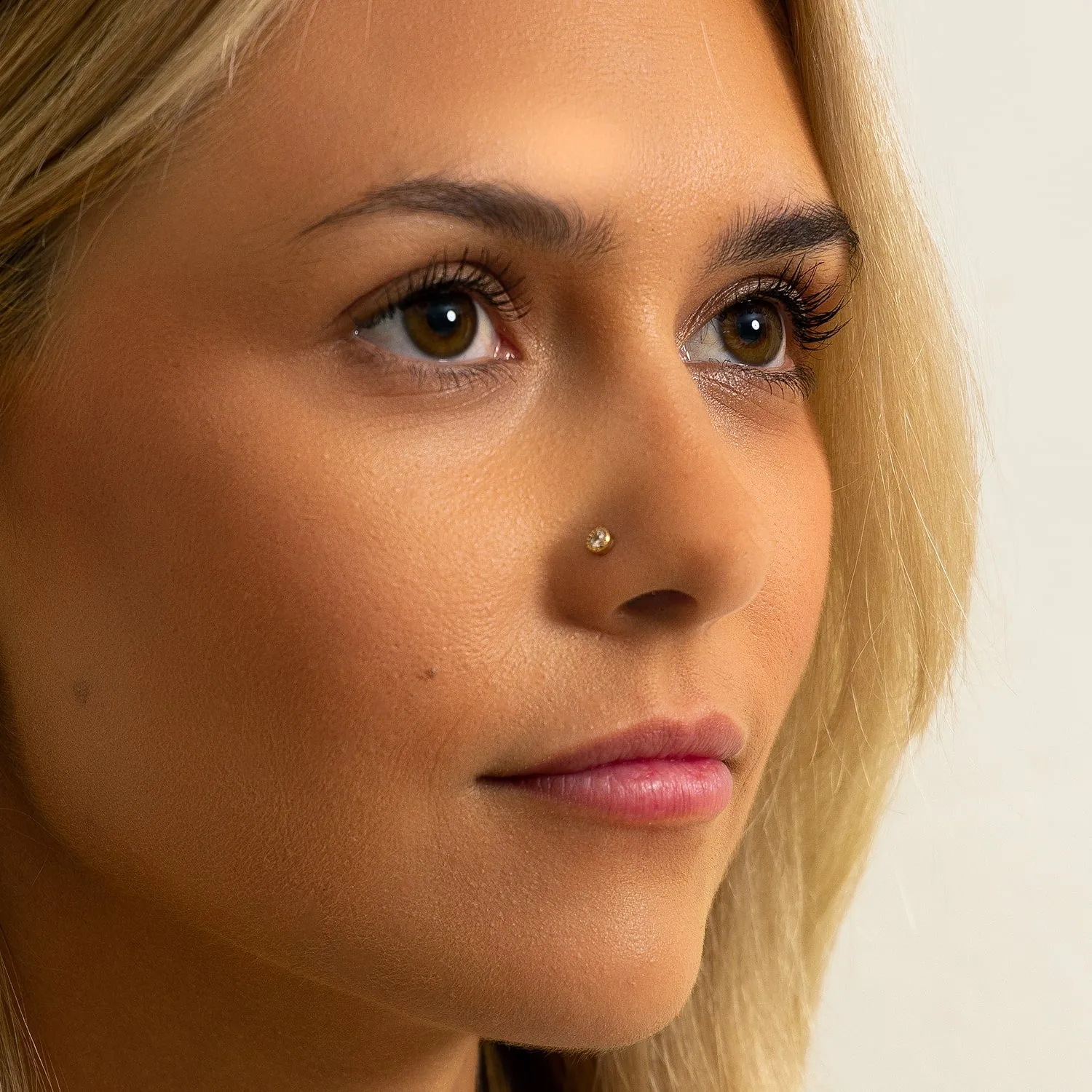 3mm Diamond Striking Perlage Nose Ring