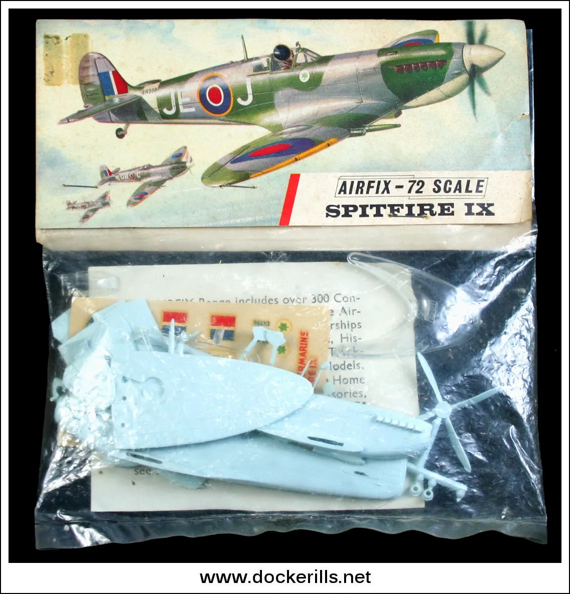 Airfix Vickers-Supermarine Spitfire IX. 1:72 Scale Kit. Vintage Red Stripe Bag.