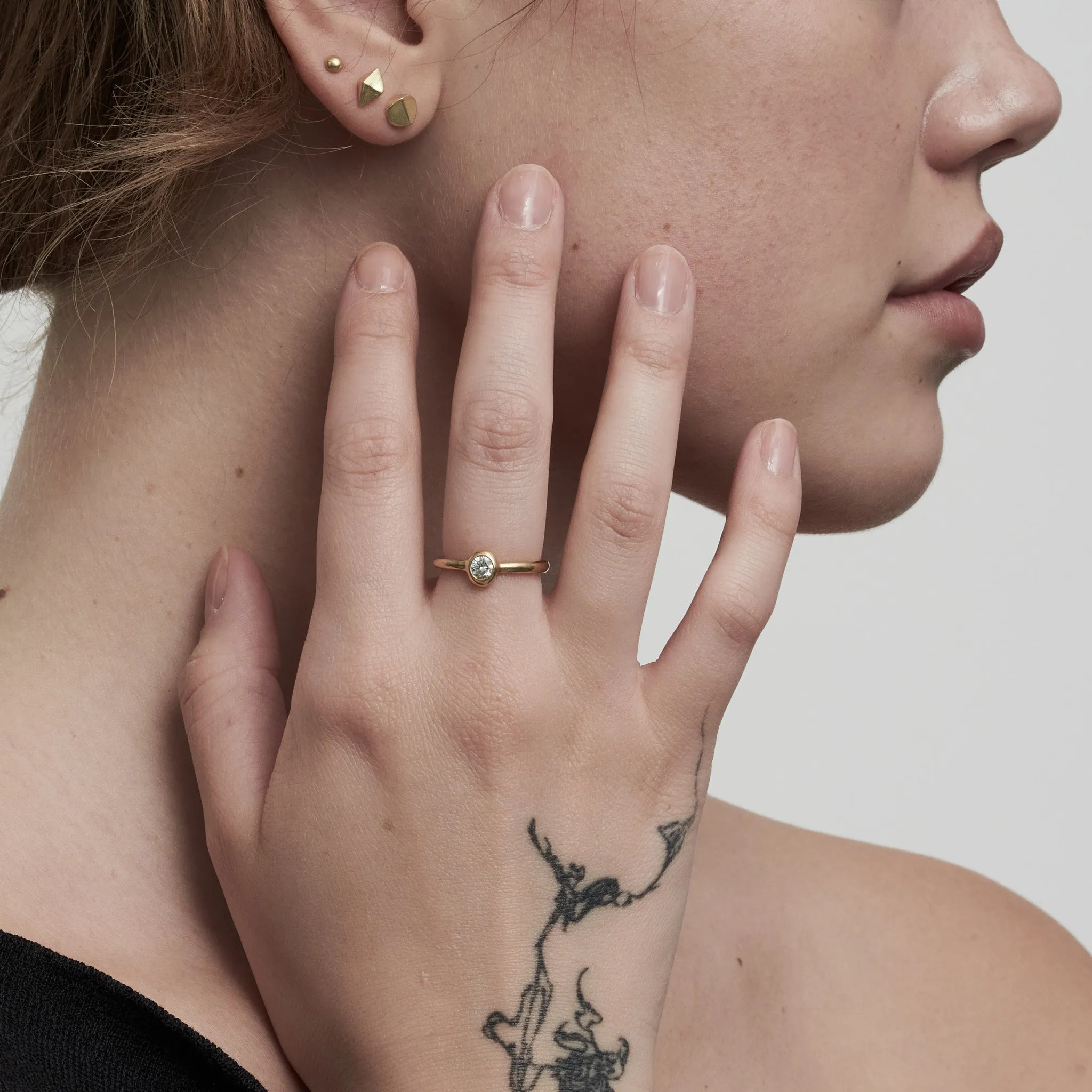 Amalia, with Brilliant Diamond, 19K Gold