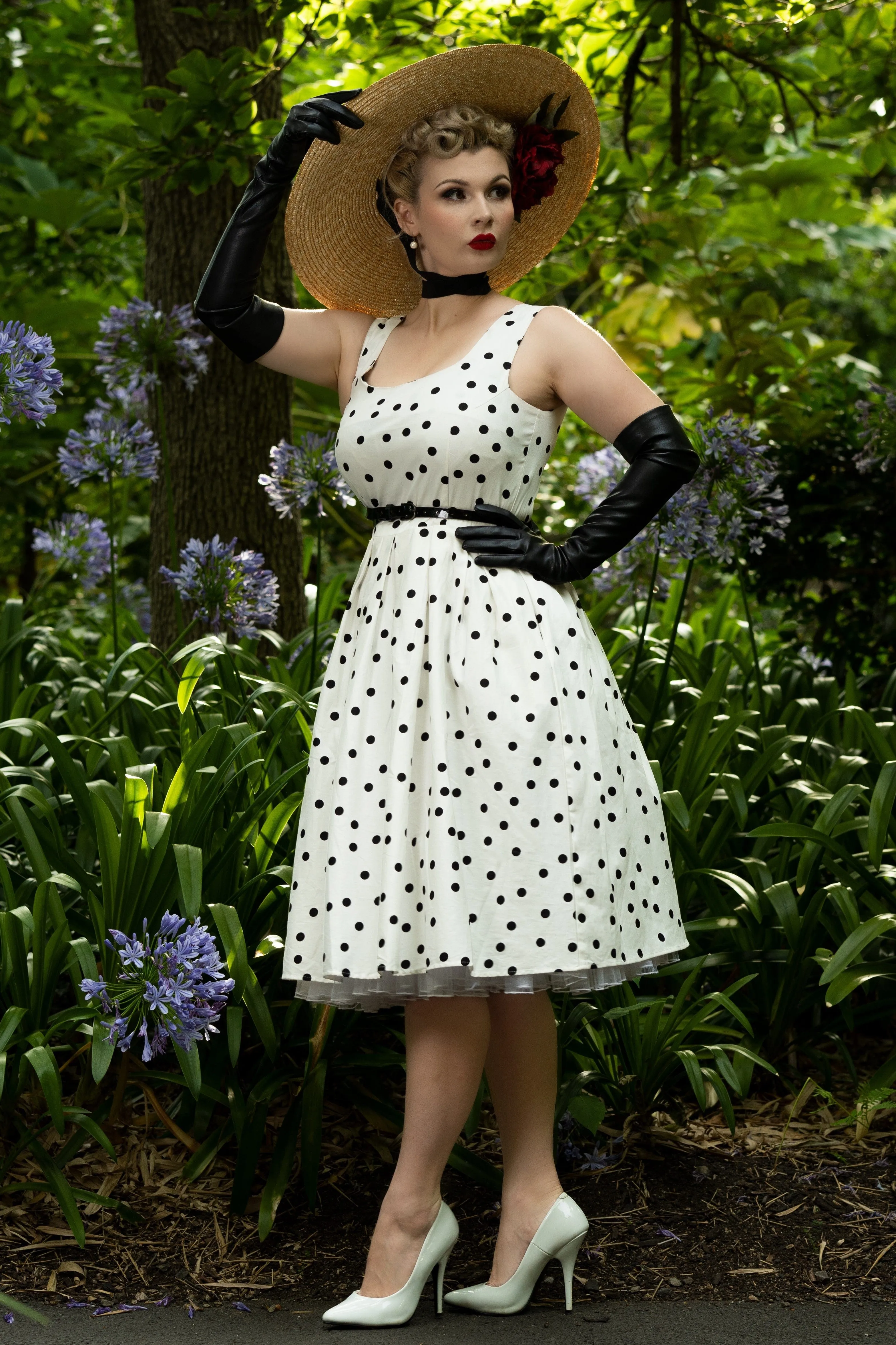 Amanda Scoop Neck Polka Dot Swing Dress in White-Black