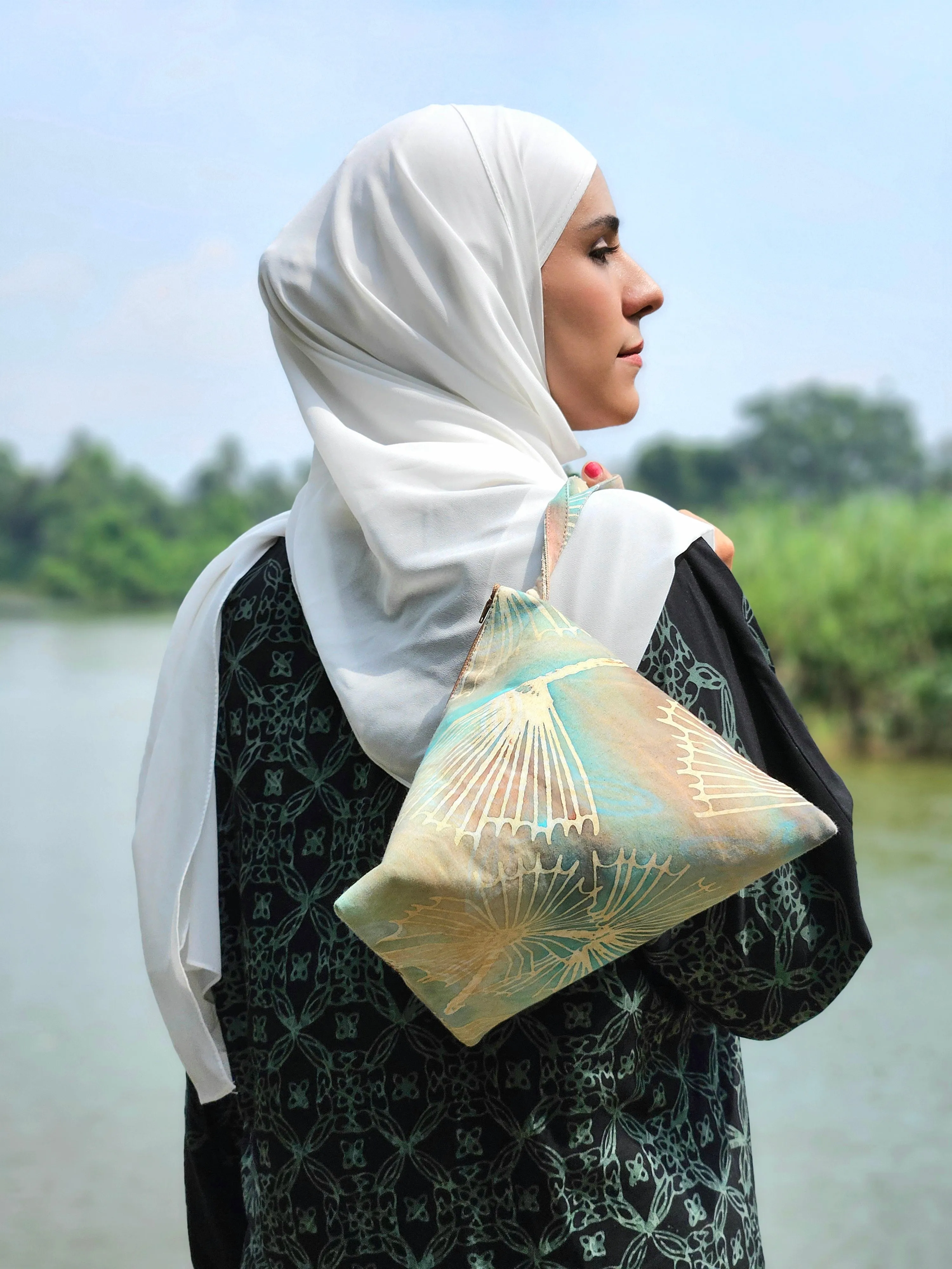 BAYLA TRIANGLE CALICO BAG