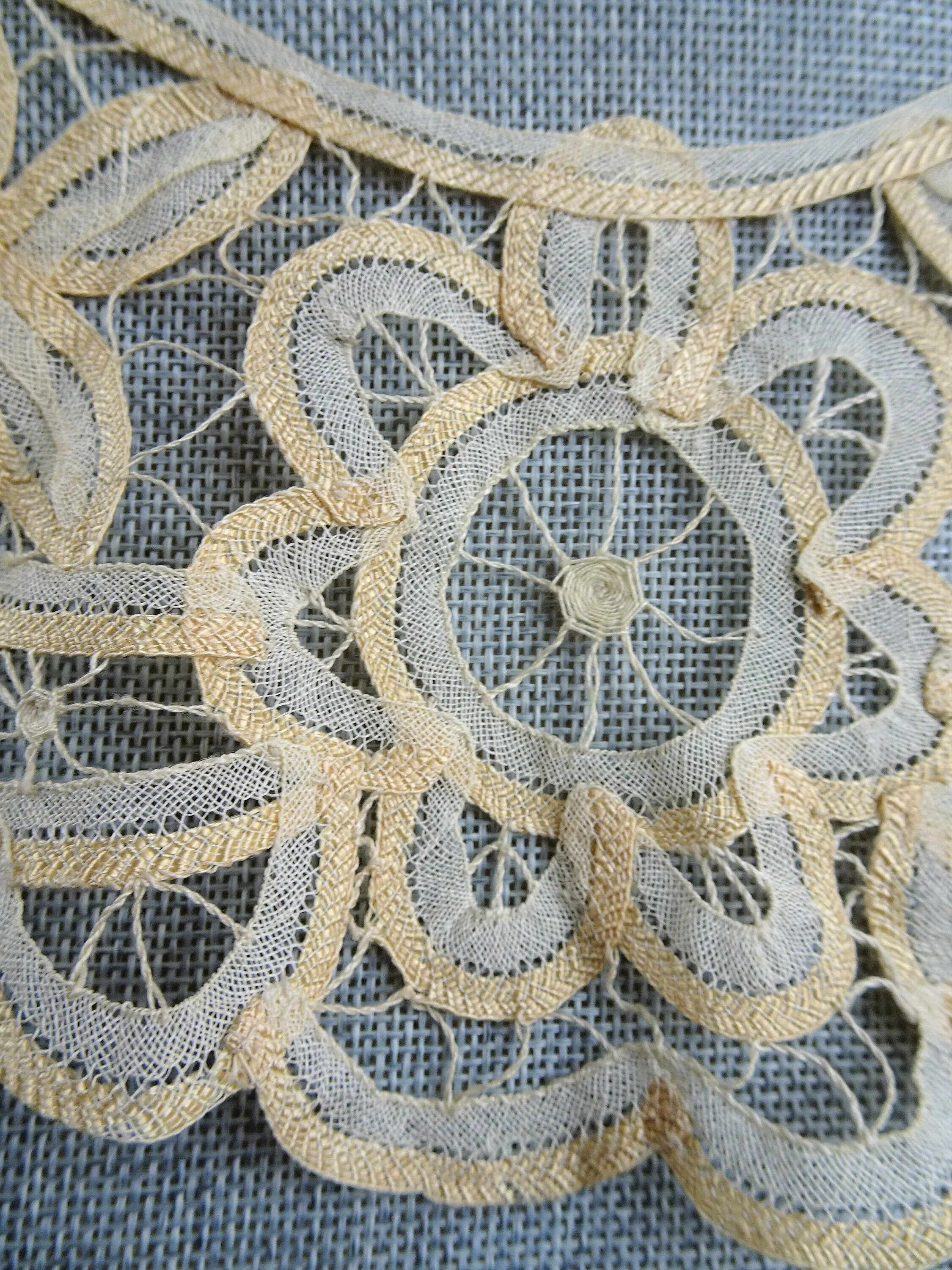 BEAUTIFUL Victorian French Lace Collar,Hand Made Lace,Victorian Edwardian Lace,Antique Bridal Lace,Collectible Lace Collars