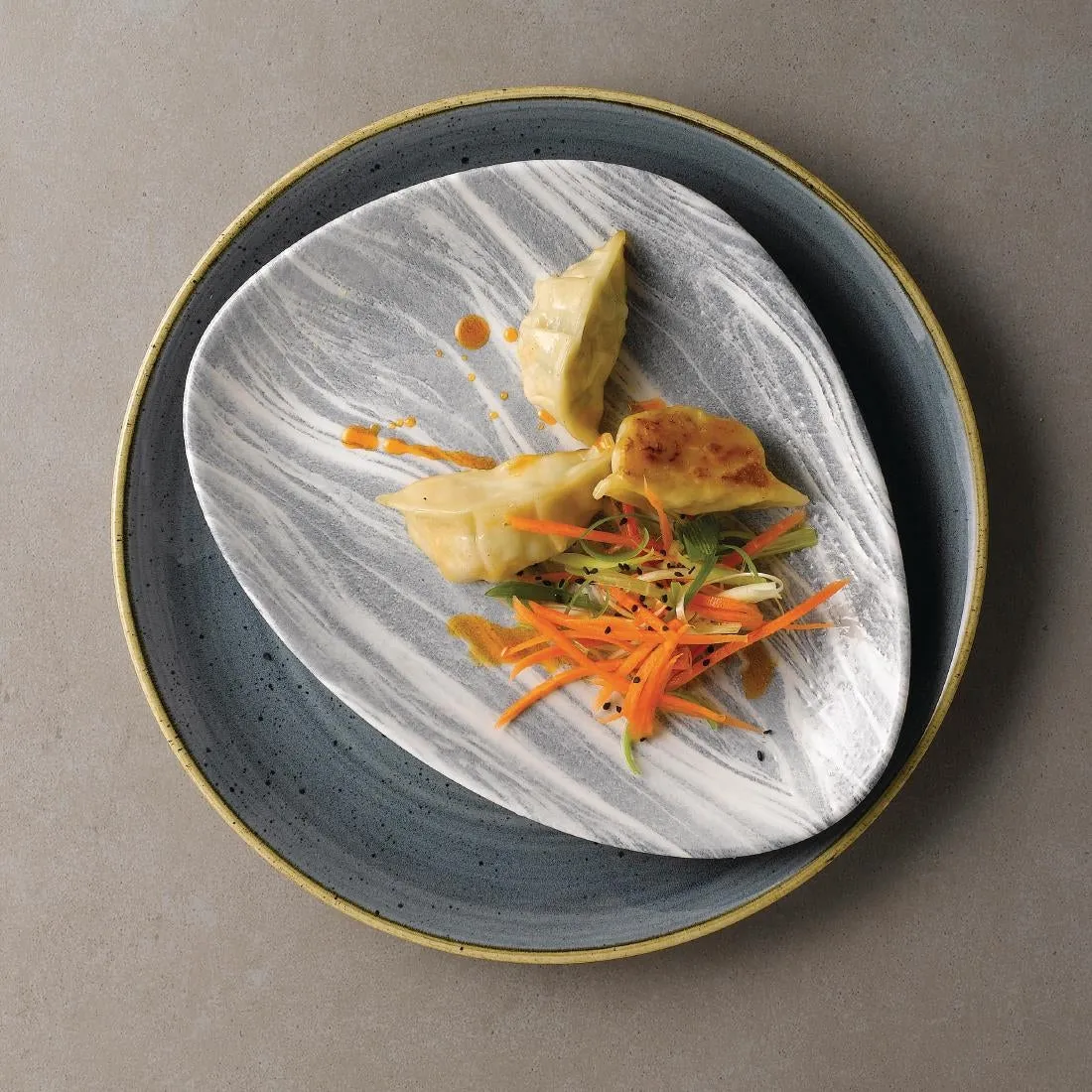 DF728 Churchill Fluid Triangle Chef Plates Pearl Grey 205 x 265mm (Pack of 12)