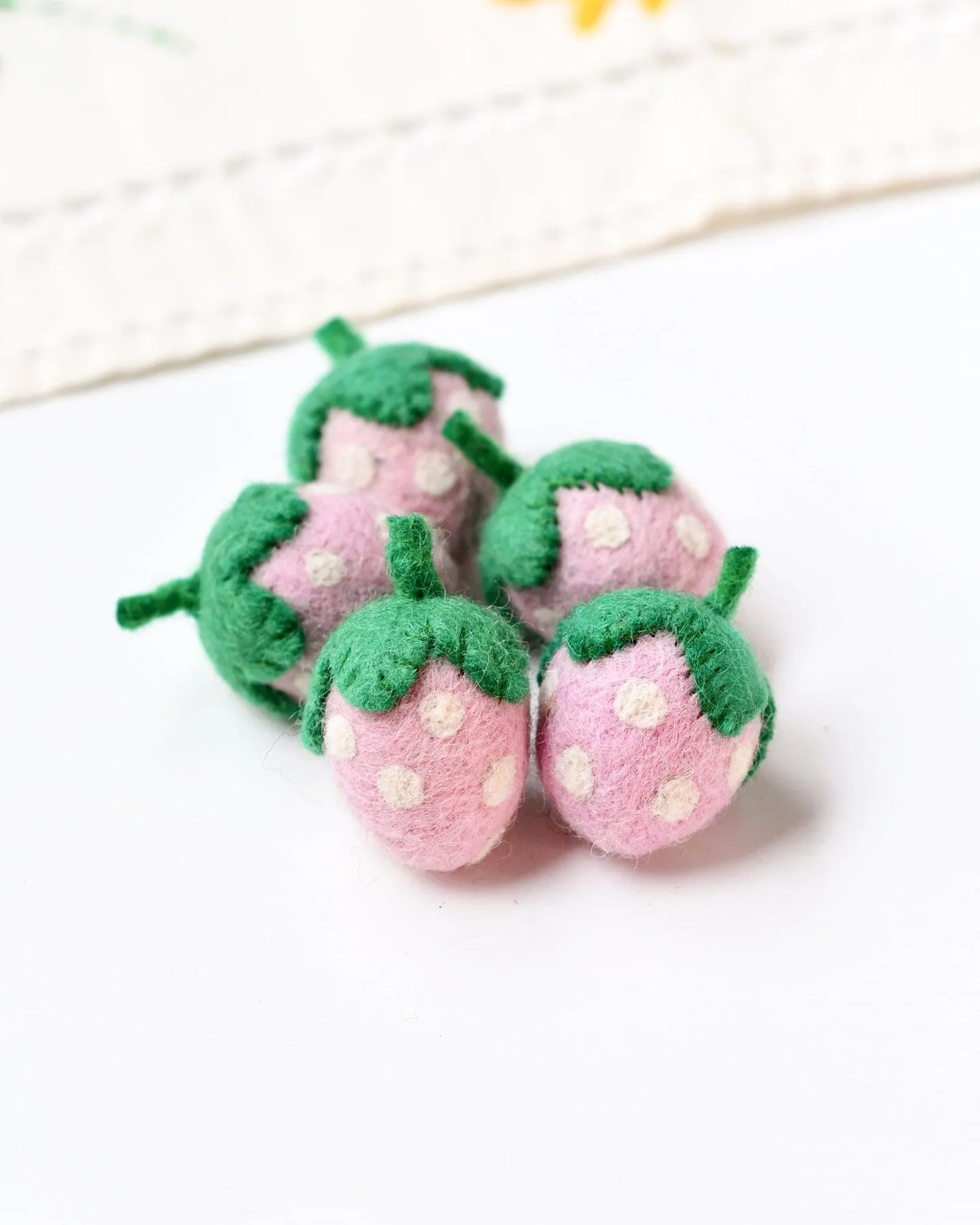 Felt Strawberries - 5 Pink Strawberries