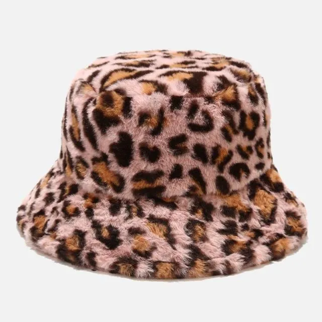 Fluffy Leopard Bucket Hag