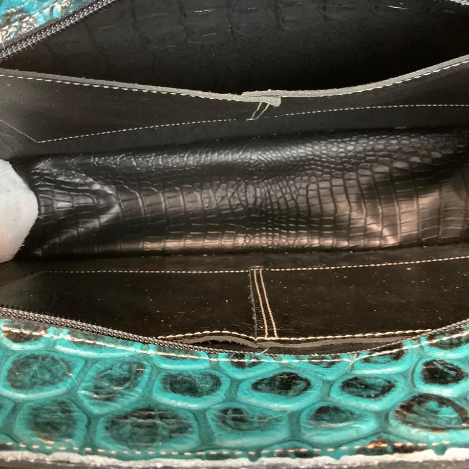 Get Outta Town Hybrid Tote - #16563