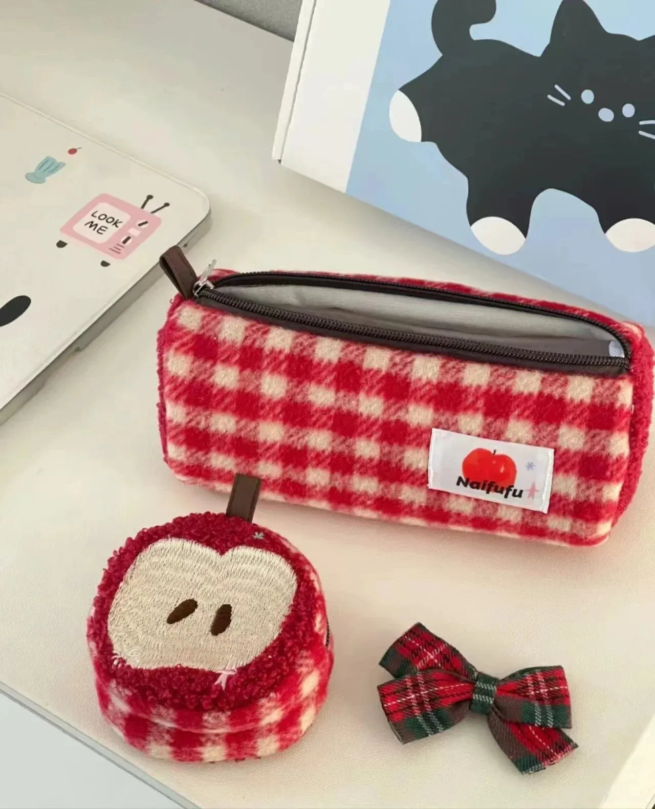 Juminocore Apple Pencil case   coin purse