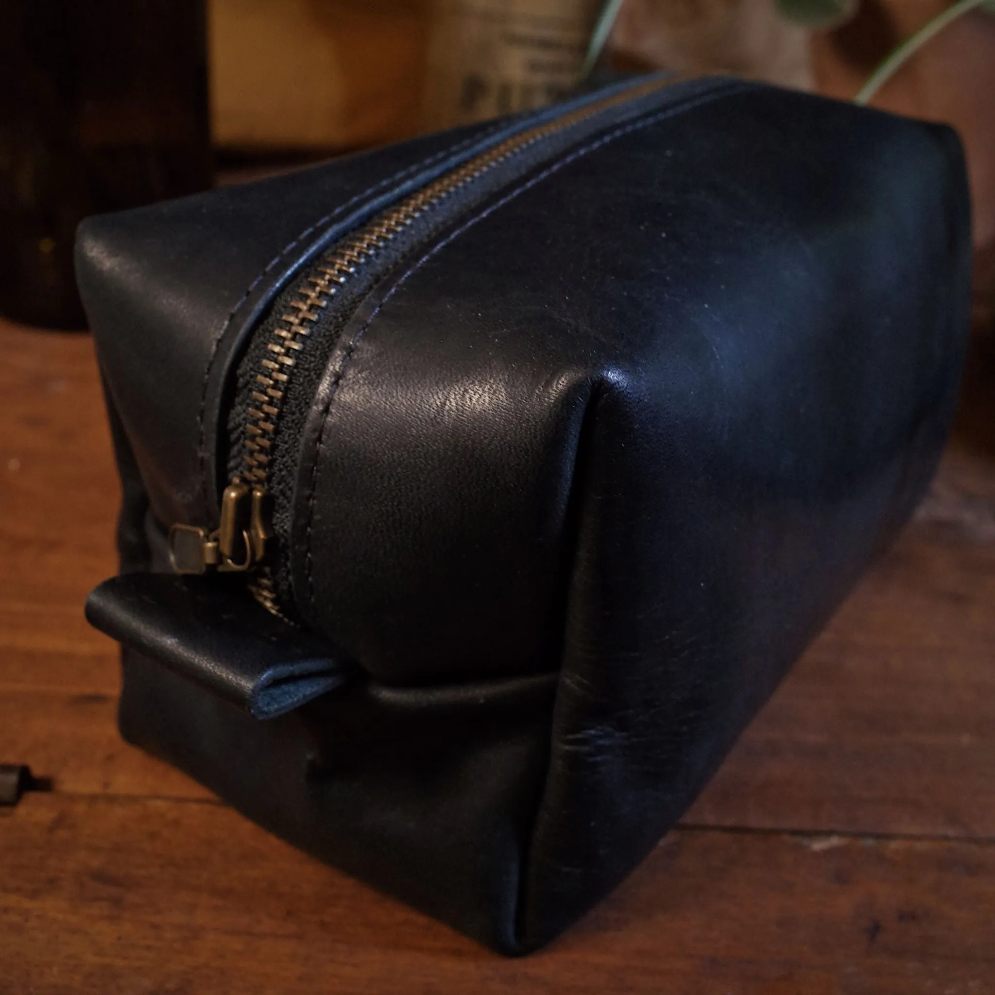 Leather Toiletry Bag – Black Edition