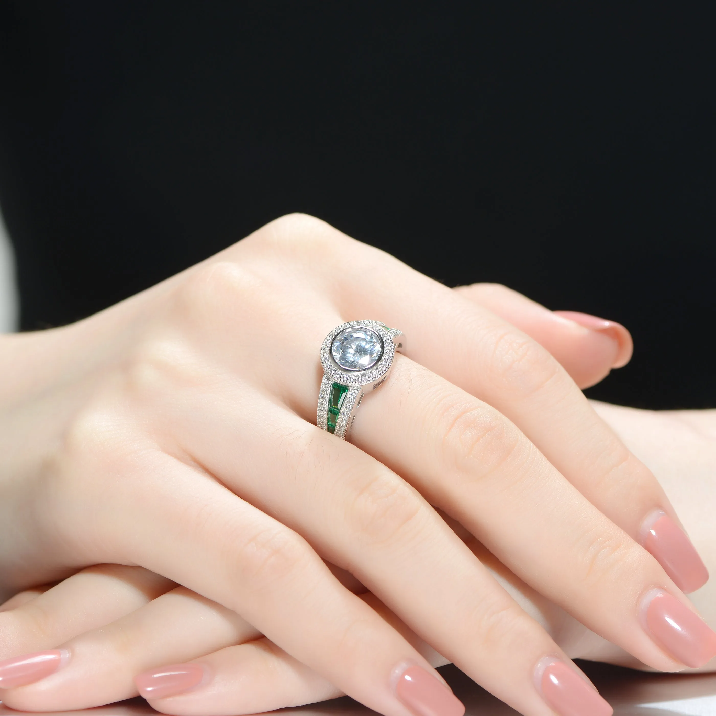Renée Statement Halo Cluster Pave Ring