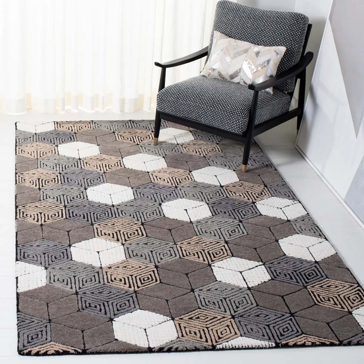 Safavieh Fifth Avenue 130 Rug, FTV130