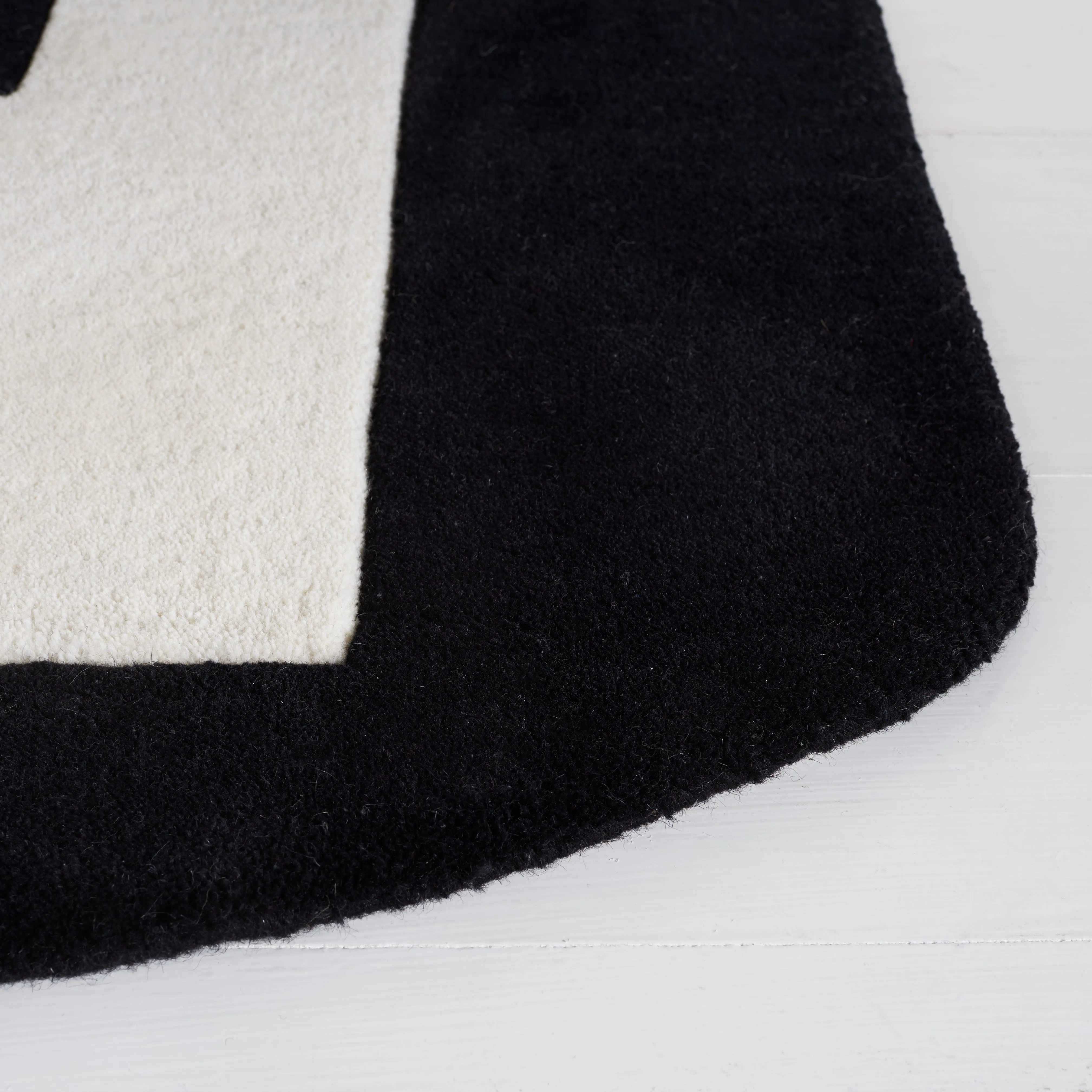 Safavieh Fifth Avenue 147 Rug, FTV147