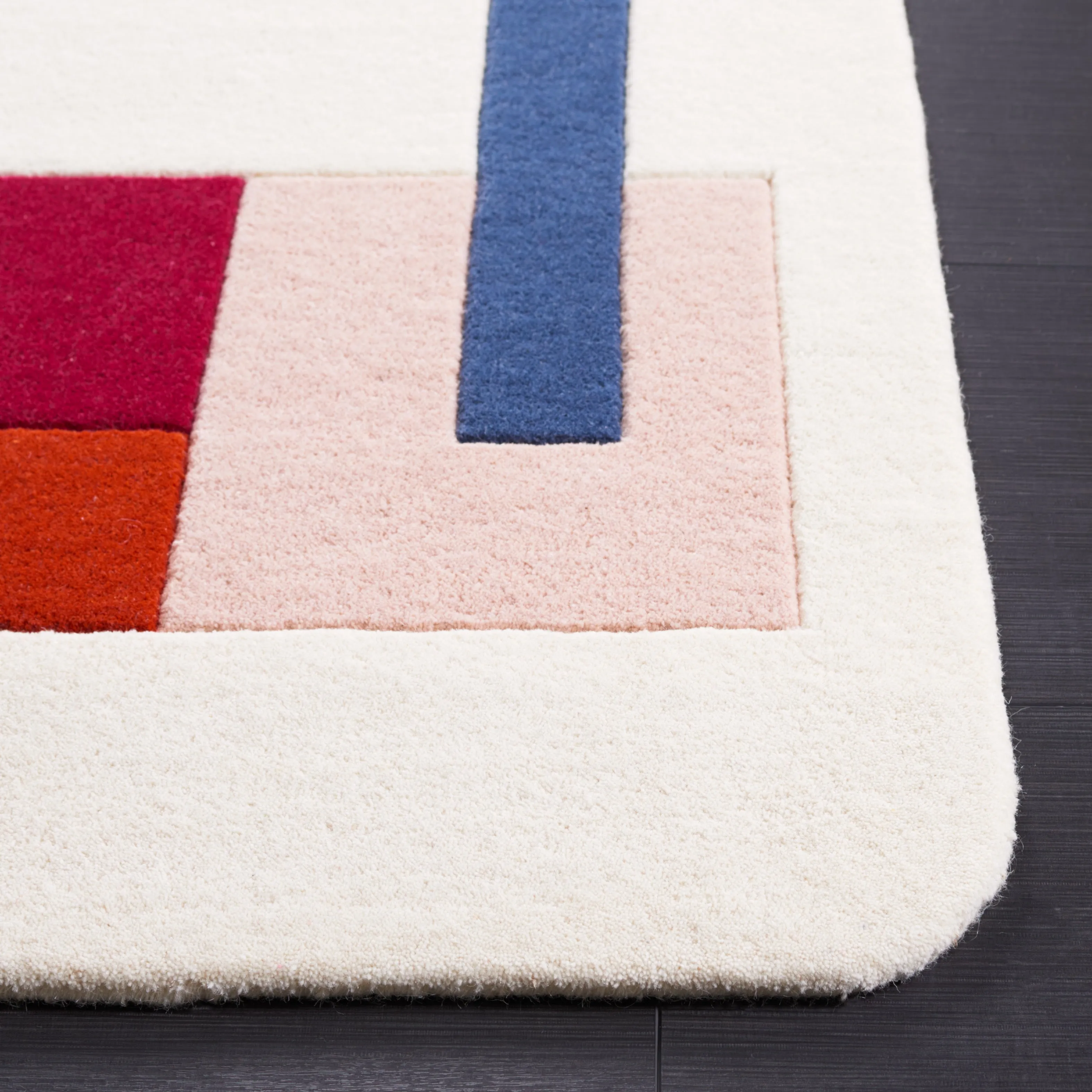 Safavieh Fifth Avenue 147 Rug, FTV147