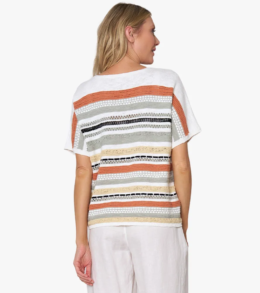 Simply Striking Sweater (*)