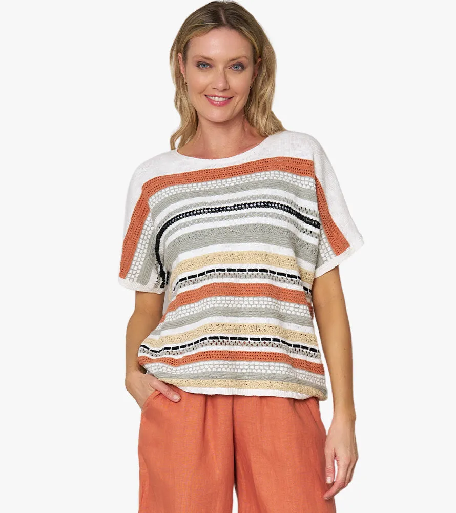 Simply Striking Sweater (*)