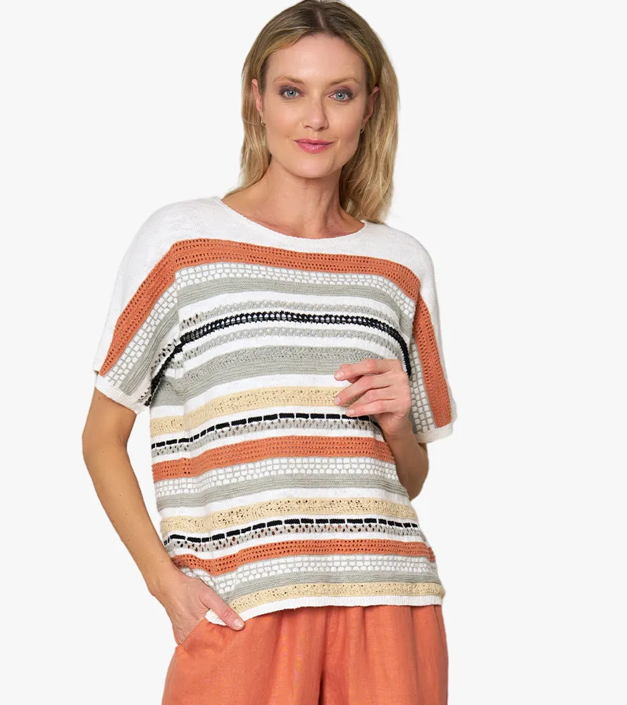 Simply Striking Sweater (*)