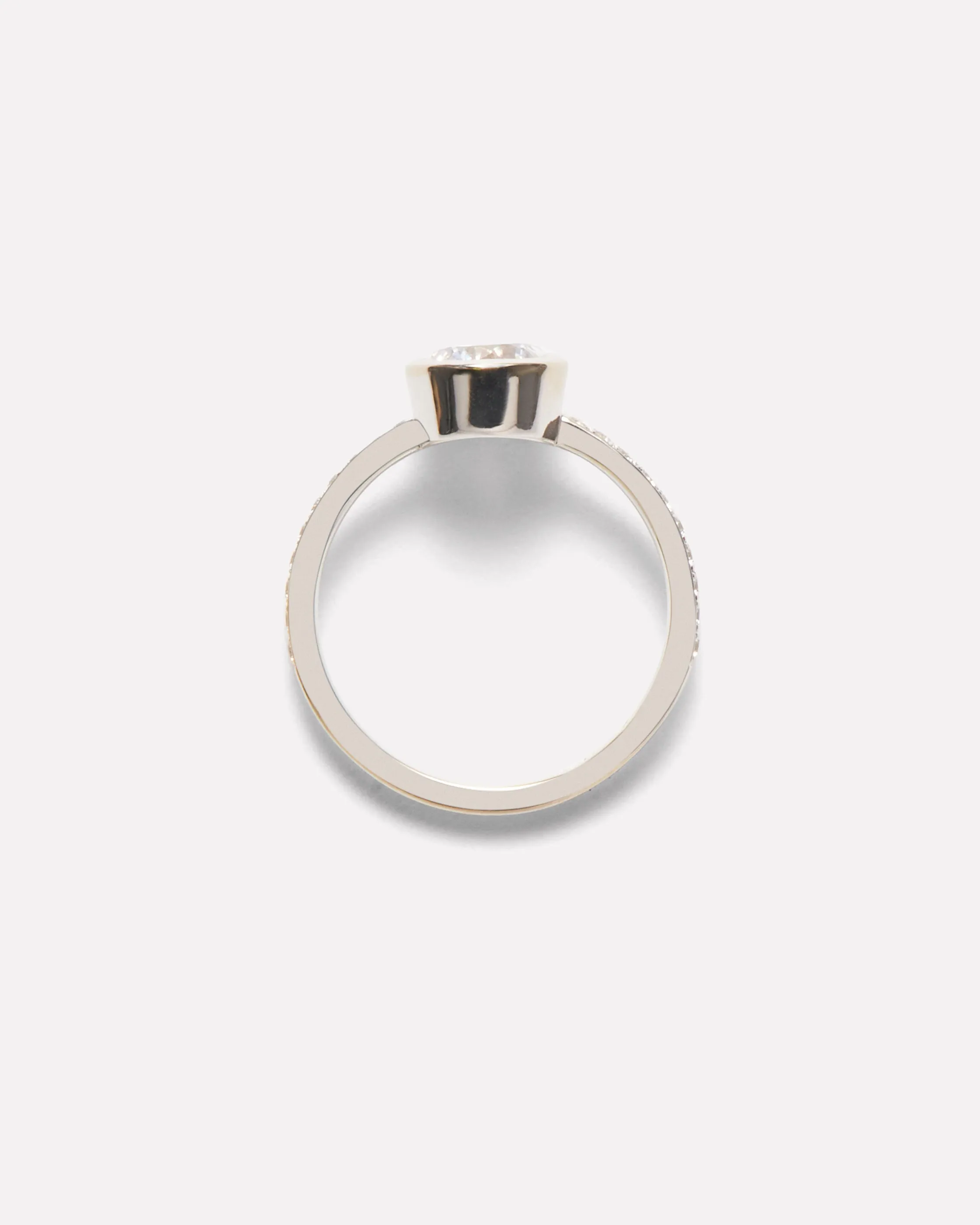 Stella - Round Brilliant Cut