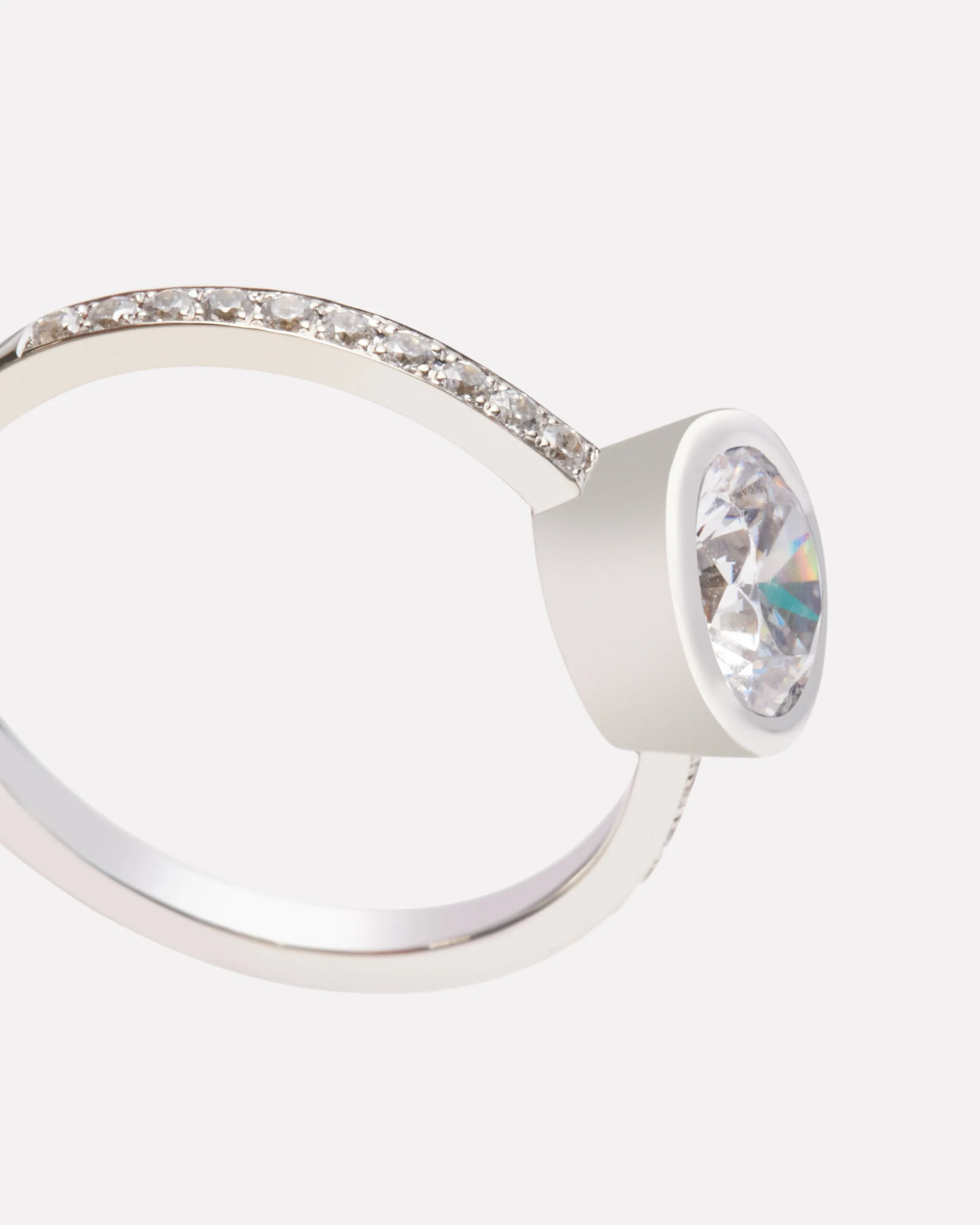 Stella - Round Brilliant Cut