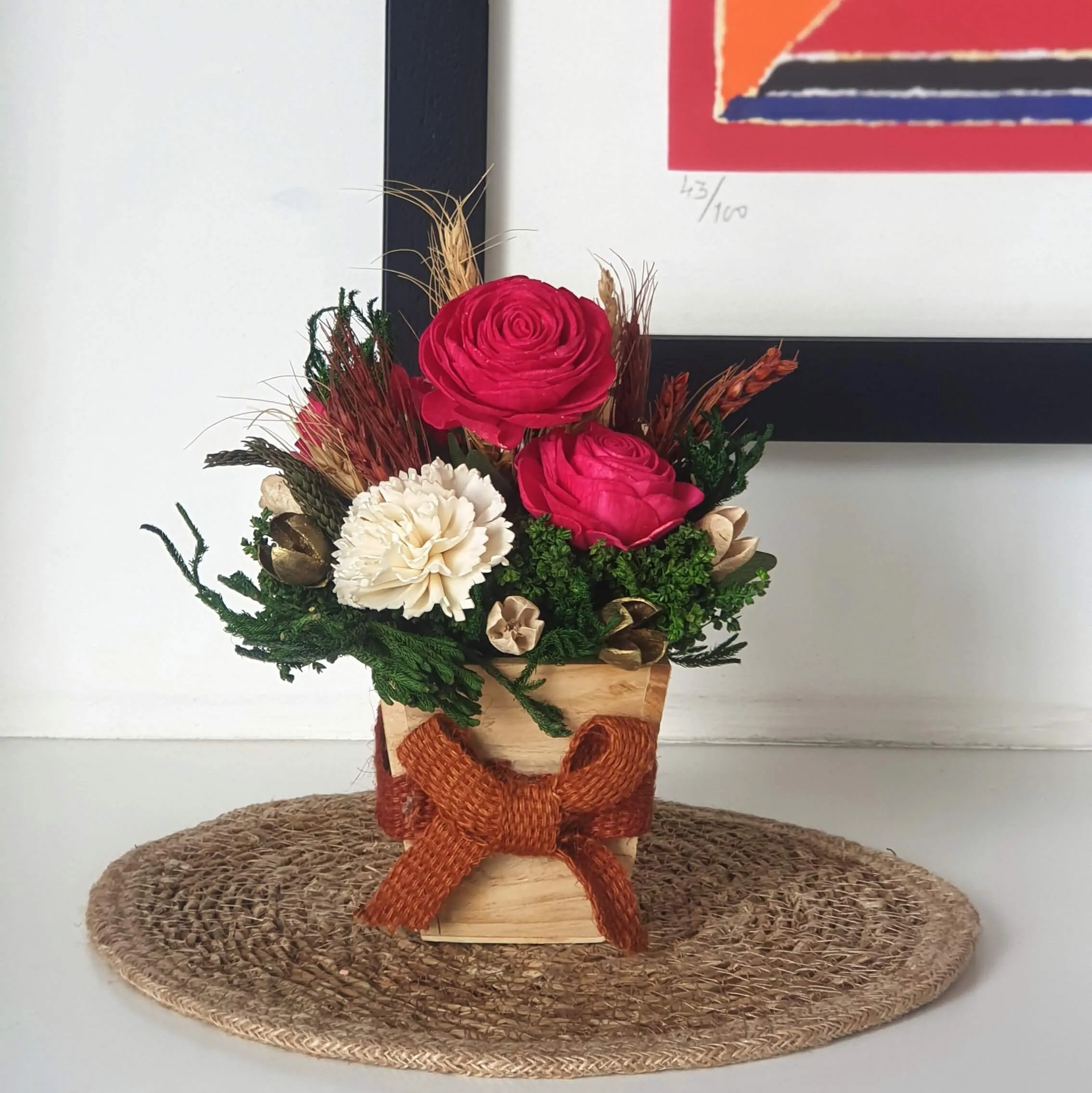 'Striking in Red' Christmas Decor