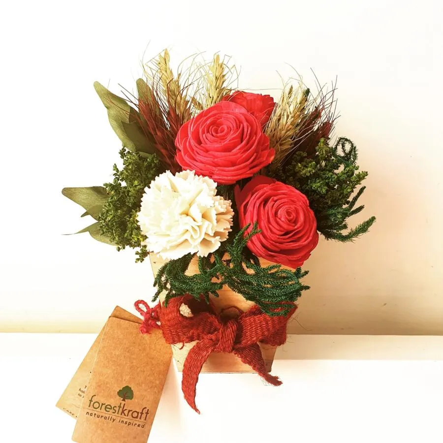 'Striking in Red' Christmas Decor