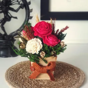 'Striking in Red' Christmas Decor