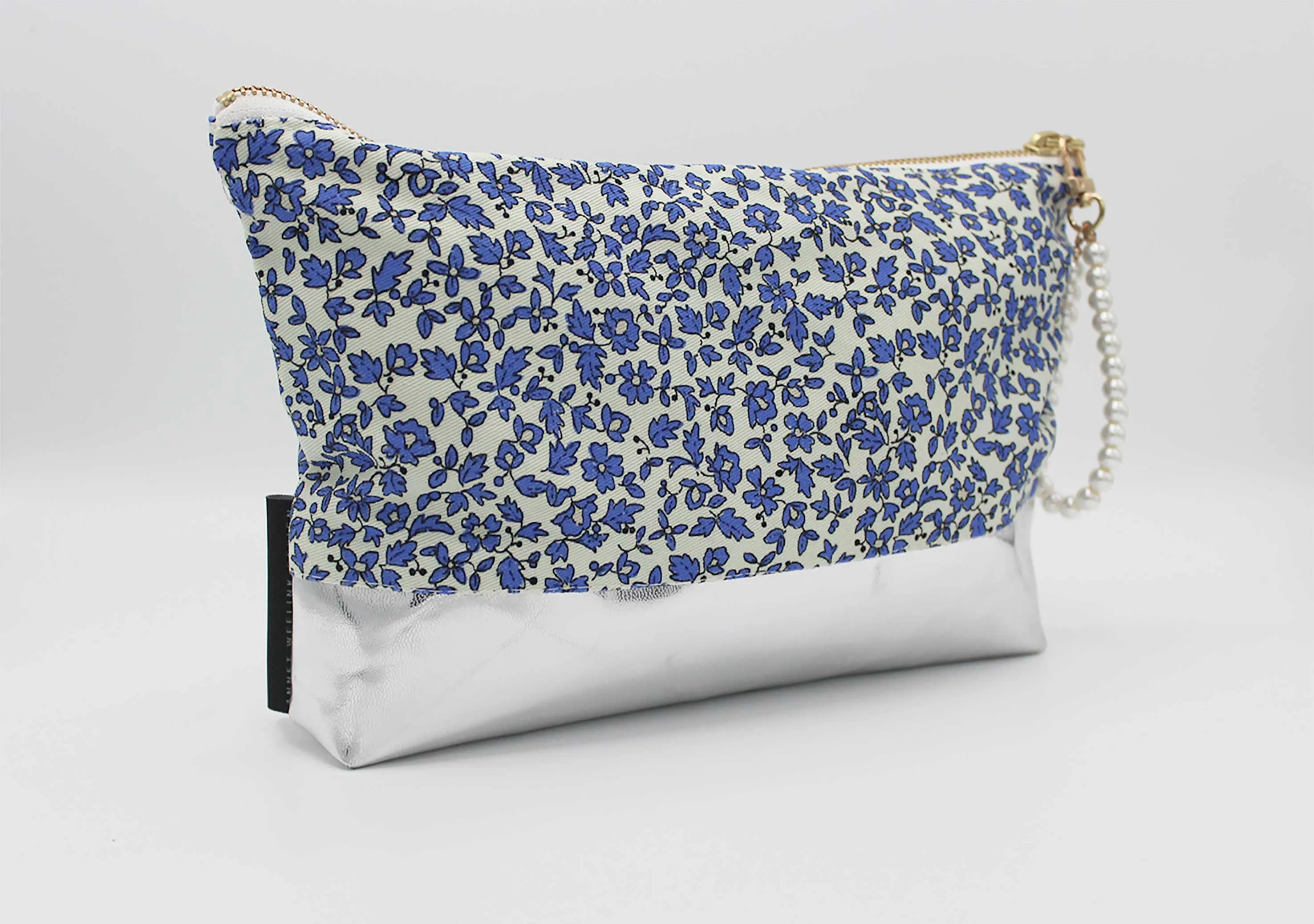 Toiletry bag - Ditsy Daisy Blue