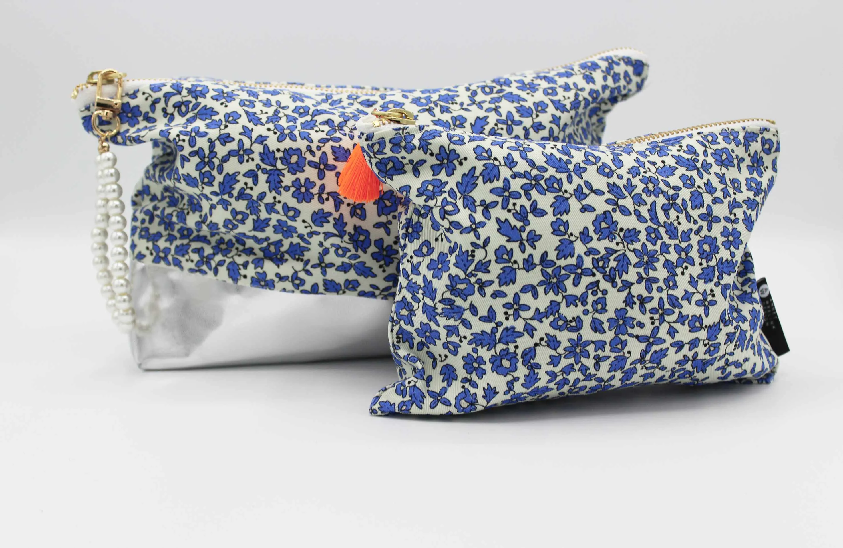 Toiletry bag - Ditsy Daisy Blue
