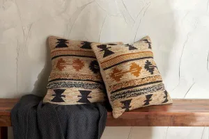 Tussi Ami Cushion Cover