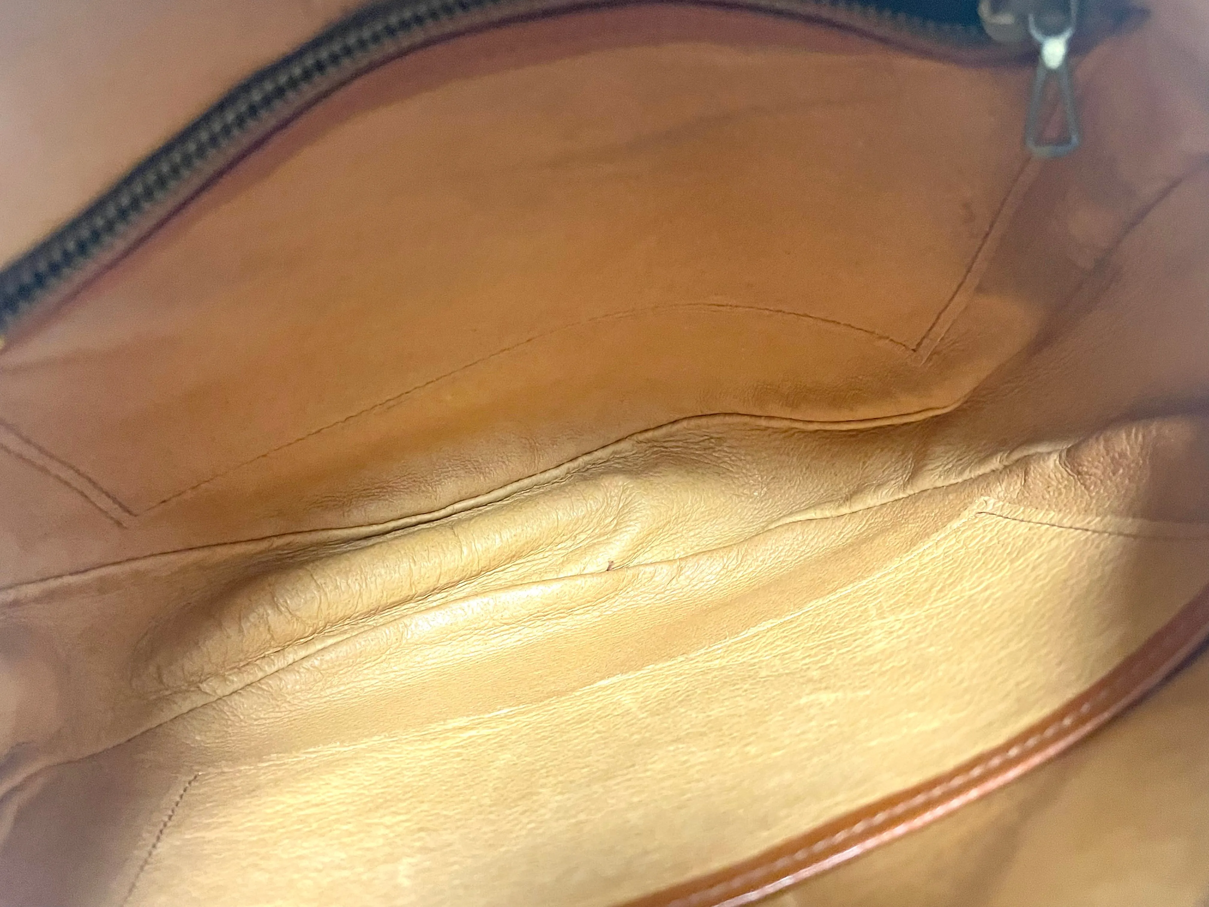 Vintage MCM brown monogram round Suzy Wong shoulder bag with brown leather trimmings. Designed by Michael Cromer. Unisex. 070304ac1