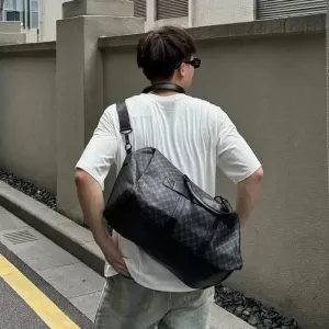 Vvsha  Christmas Gift Black Patterned Duffel Bag
